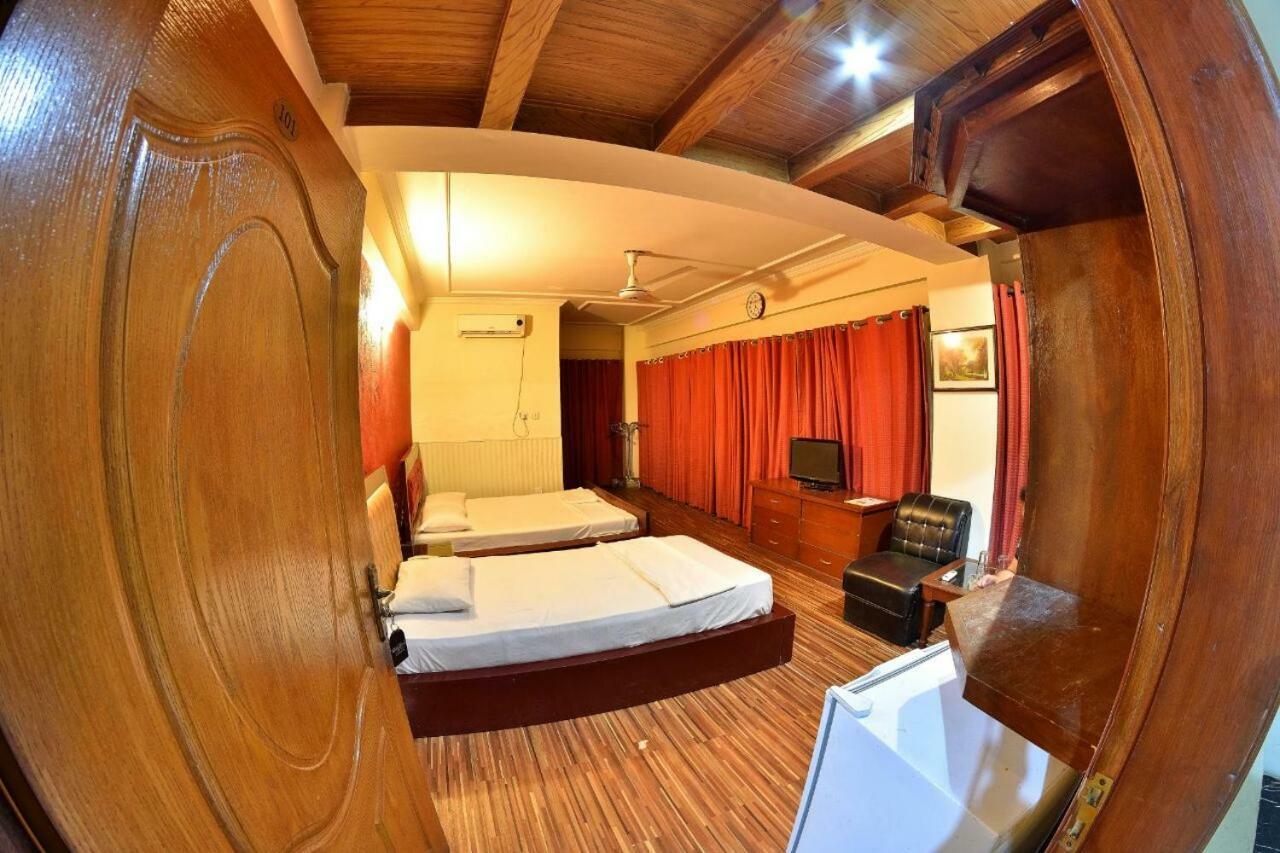 Ballagio Isb Hotel Islamabad Buitenkant foto
