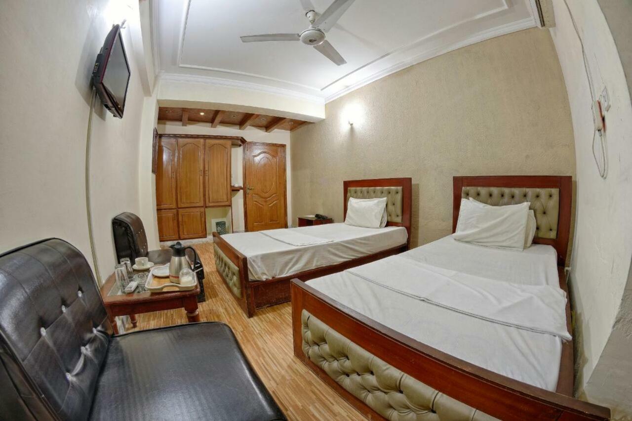 Ballagio Isb Hotel Islamabad Buitenkant foto